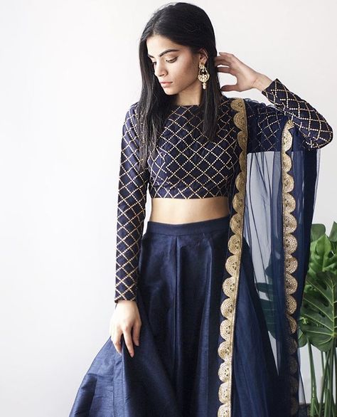 / A R Y A / pinterest: @riddhisinghal6 Full Sleeves Lehnga Design, Skirt And Crop Top Indian Weddings, Lehenga Ideas Simple, Simple Ghagra, Lehanga Simple, Simple Lehangas, Lengha Simple, Mani Jassal, Choli Dress