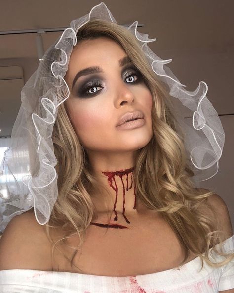 Zombie Bride Makeup Halloween, Haunted Bride Makeup, Scary Bride Halloween Costume, Halloween Bride Makeup Ideas, Zombie Couples Costumes, Scary Bride Makeup, Scary Bride Costume, Halloween Bride Makeup, Halloween Makeup Bride