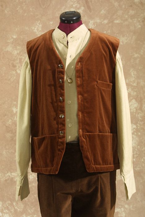 Hobbits - Hobbit costume reference - Frodo Baggins' costume Hobbit Outfits Men, Hobbit Core Fashion Men, Male Hobbit Clothes, Hobbit Aesthetic Clothes Men, Hobbit Outfit Aesthetic Male, Hobbit Costume Men, Hobbit Clothes Men, Hobbit Inspired Outfits Men, Frodo And Sam Costume