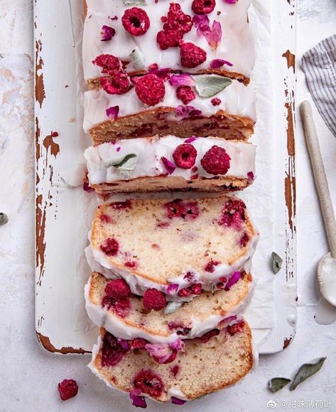 Raspberry Loaf Cake, Raspberry Loaf, Chocolate Loaf Cake, Seasonal Desserts, Summer Baking, Raspberry Cake, Loaf Cake, Vegan Cake, Vegan Baking