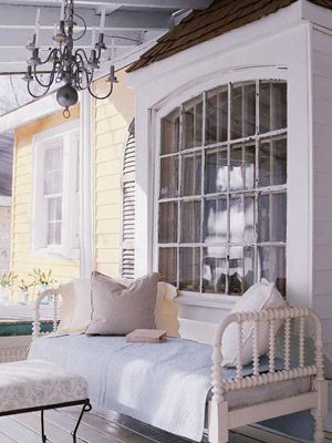 Rustic front porch Couch On Porch, Twin Bed On Porch, Patio Daybed Ideas, Spool Bed, Pretty Porches, Cozy Porch, Lounging Area, Antique Bed, Porch Life