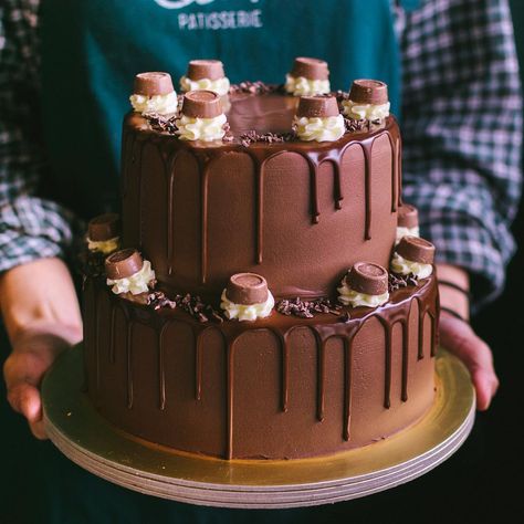 Two-tier chocolate truffle cake! Chocolate Truffle Cake Chocolate Truffle Cake Decoration, Chocolate And Vanilla Tiered Cake, Two Tier Chocolate Cake, Cupcake Recipes Uk, Choco Truffle Cake, Choco Truffle, Choco Cake, Cake Designs For Girl, Men's Birthday