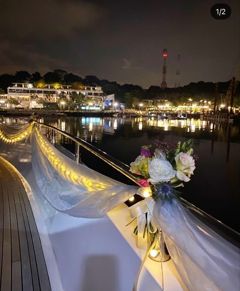 Yatch Party Decor Ideas, Prom On A Boat, Wedding Yacht Ideas, Engagement Party Yacht, Proposal On Boat, Boat Engagement Party, Yacht Party Decor, Boat Party Decor, Birthday Boat Party Ideas