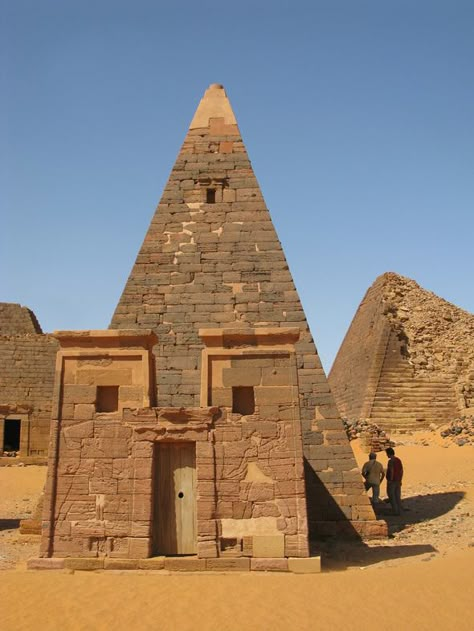 Pyramids of ancient Nubia - Meroe, Sudan | by retrotraveller Ancient Egypt Wallpaper Iphone, Kingdom Of Kush, Ancient Nubia, Ancient Pyramids, Ancient Africa, African Architecture, Ancient Mysteries, The Nile, Ancient Aliens