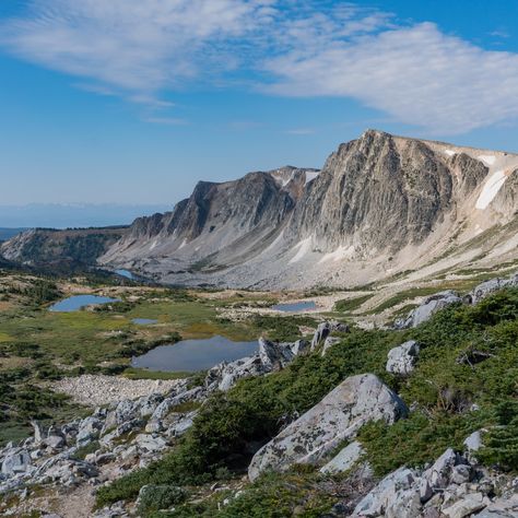 Wyoming Hiking, Idaho Vacation, Wyoming Vacation, Wyoming Travel, Mirror Lake, Travel Bucket List Usa, United Airlines, North America Travel, Outdoor Adventure