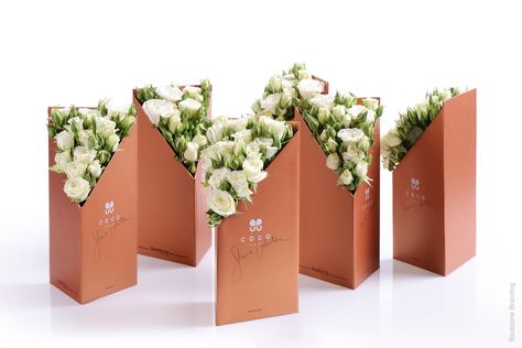 Big Bouquet, Flower Branding, Flower Box Gift, Flower Gift Ideas, Flower Business, Florist Shop, How To Wrap Flowers, Flower Packaging, Creative Packaging Design