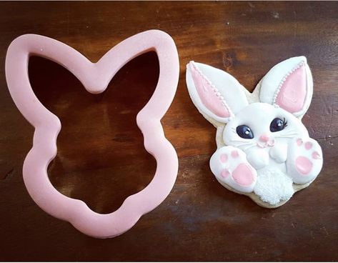 Bunny Face Cookies Decorated, Easter Bunny Decorated Cookies, Bunny Sugar Cookies Decorated, Bunny Royal Icing Cookies, Bunny Face Cookies, Cafe Pastry, Easter Sugar Cookies Decorated, Decorating Desserts, Tea Party Cookies