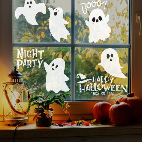 Window Decorations Halloween, Halloween Chalk Marker Window, Glass Door Halloween Decorations, Ghost Window Display, Halloween Window Chalk Art, Window Halloween Painting, Ghost Window Painting, Easy Halloween Window Painting Ideas, Halloween Window Display Retail