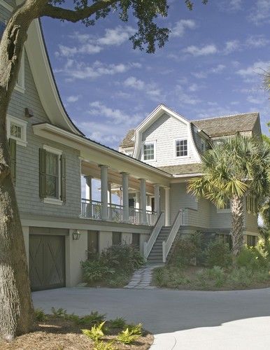 Breezeway To Garage, Stucco Homes, Traditional Exterior, Detached Garage, Architectural Features, Craftsman House, Coastal Homes, Maine House, Coastal Living