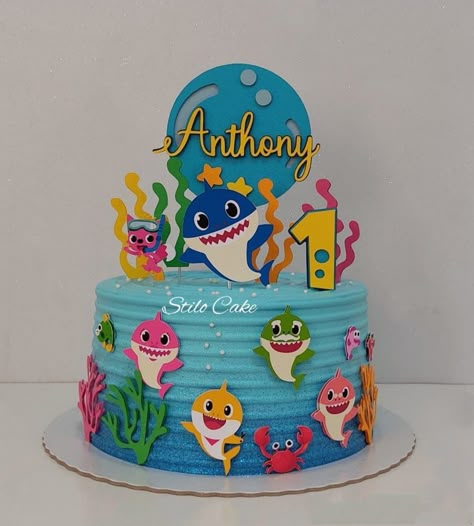 Shark Birthday Cakes, Twin Birthday Cakes, Shark Themed Birthday Party, Baby Birthday Decorations, Shark Cake, Shark Birthday Party, Cake Decorating Piping, Cartoon Cake, Barbie Cake