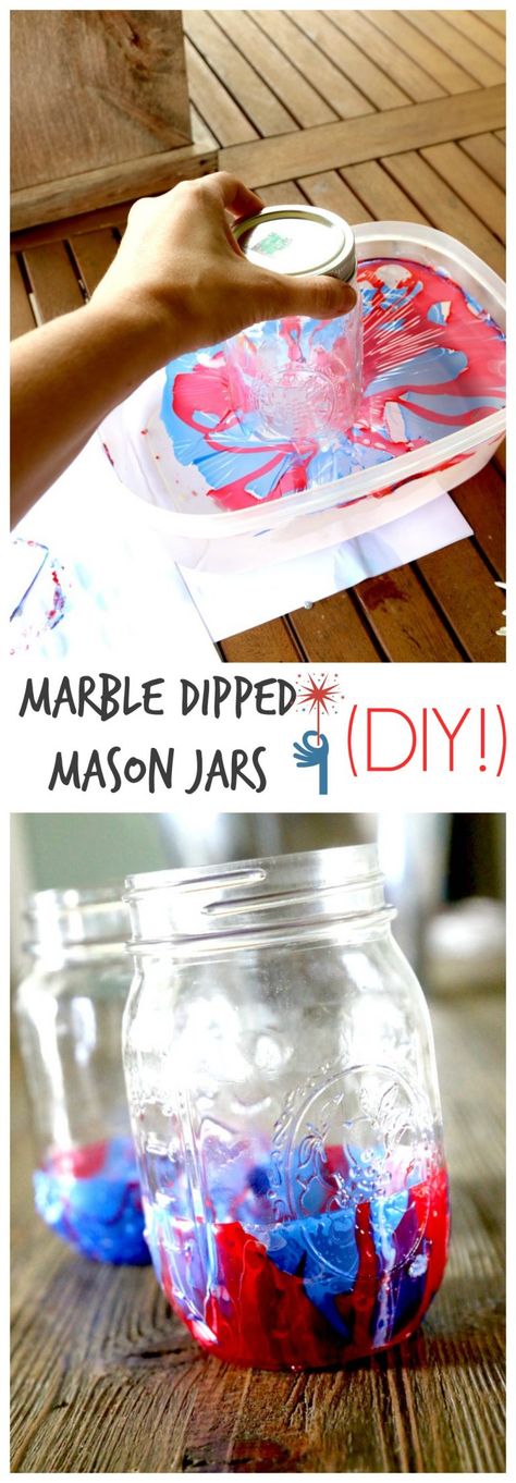 Marble Dipped Mason Jars: The easiest and quickest way to decorate your jars gorgeously. Truly a 5 minute craft with striking and different results every time. DIY Tutorial here Decorate Mason Jars, Diy Crafts For Teen Girls, Diy Crafts For Teens, Mason Jar Crafts Diy, Diy Projects For Kids, Jar Diy, Painted Mason Jars, Mason Jar Diy, Mason Jar Crafts