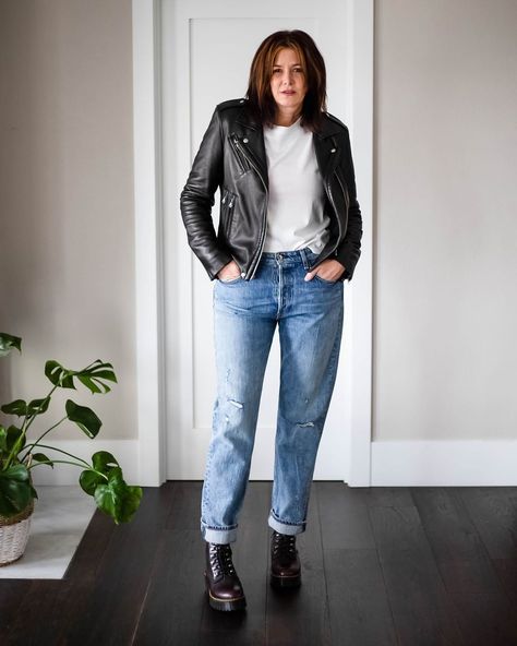 Woman in leather jacket jeans and dr martens doc martens Outfits Black Jeans, Woman In Leather Jacket, Doc Martin Outfits, Doc Martens Outfits, Dr Martens Outfit, Baggy Jeans Outfit, Doc Martin, Black Jeans Outfit, Hijab Dress