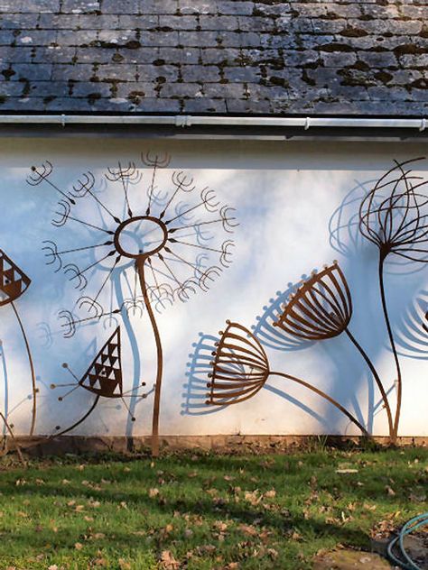 Walled Garden, Metal Yard Art, Garden Art Sculptures Diy, Metal Garden Art, Garden Artwork, Garden Art Projects, Outdoor Wall Art, Metal Art Sculpture, Garden Art Crafts