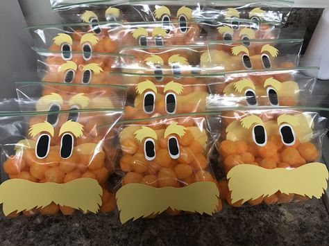 The Lorax Cheeseball Snacks The Lorax Snacks, Classroom Movie Day Snacks, Truffula Trees Snack, Dr Suess Snack Ideas, Dr Suess Treats, Dr Seuss Treats For School, Dr Seuss Snacks For School, Dr Suess Snacks, Lorax Snacks