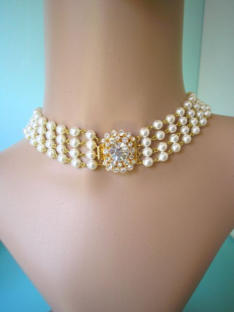 4 Strand Pearl and Rhinestone Choker with Detachable Backdrop by CrystalPearlJewelry on Etsy https://www.etsy.com/listing/201944656/pearl-backdrop-necklace-pearl-bridal?ref=shop_home_active_3 Pearl Backdrop, Downton Abbey Style, Great Gatsby Style, Red Carpet Affair, Backdrop Necklace, Great Gatsby Fashion, Backdrops Necklace, Bridal Choker, Evening Outfit