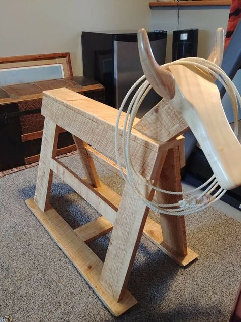 Diy Shop Ideas, Western Woodworking Projects, Horse Woodworking Projects, Shop Projects, Diy Roping Dummy, Roping Dummy Diy Wood, Ag Mechanics Projects Ideas, Diy Wood Horse Projects, Diy Toy Horse Stable