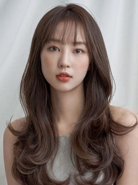 Korean Hairstyles Women Short, Korean Perm Women, Korean Curls, Korean Hairstyle Long, Korean Perm, Korean Hairstyles Women, Korean Long Hair, Long Hair Perm, Warm Brown Hair