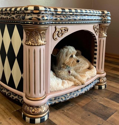 Dog Beds Made From Furniture Repurposed, Wonderland Furniture, Unique Dog Beds, Furniture Remake, Metal Dog Kennel, Dogs Clothes, Whimsical Painted Furniture, Drawer Shelf, Unicorn Spit