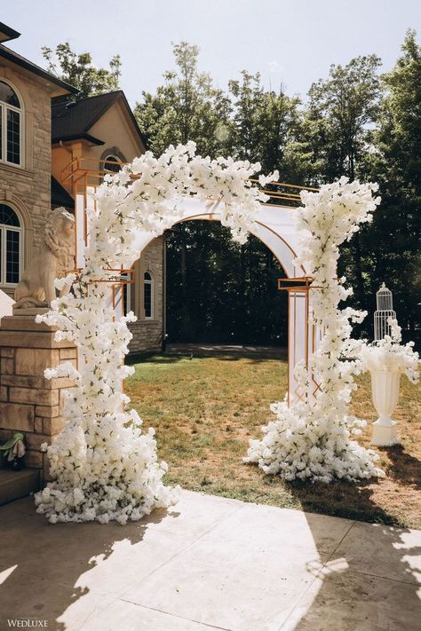 #wedluxe #wedluxemagazine #floral #floralarch #white #gold #reception #wedding #decor Wedding Tunnel Entrance, Floral Entrance Decor, Wedding Entrance Arch, Wedding Gate Decoration, Entrance Decor Wedding, White Reception Decor, Wedding Tunnel, Entry Wedding, Entrance Arch Design