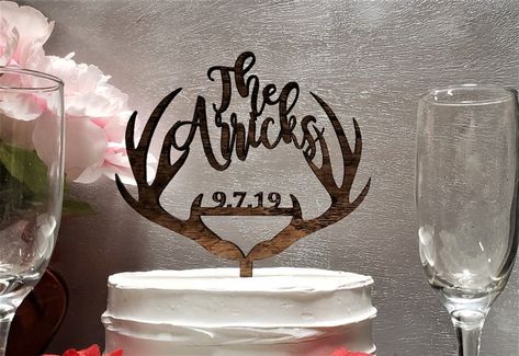 Personalized Antler Wedding Cake Topper Script Name Wedding | Etsy Antler Wedding Cake, Country Wedding Cake, Country Wedding Cake Toppers, Antler Wedding, Country Wedding Cakes, Rustic Wedding Cake Toppers, Rustic Cake Toppers, Beach Wedding Cake, Personalized Wedding Cake Toppers