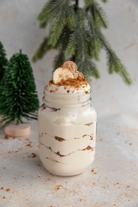 Ginger Snap Banana Pudding, Christmas Banana Pudding, Gingerbread Pudding, The Palatable Life, Palatable Life, Christmas Flavors, Coffee Cake Cookies, Magnolia Bakery Banana Pudding, Carrot Cake Loaf