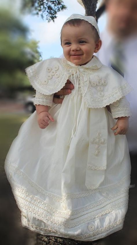 Pope style christening outfit for baby boys Baptism Gown Boy, Christening Gowns For Boys, Baby Blessing Dress, Baby Christening Gowns, Baby Boy Baptism Outfit, Baby Baptism Dress, Boy Baptism Outfit, Blessing Dress, Baby Boy Christening