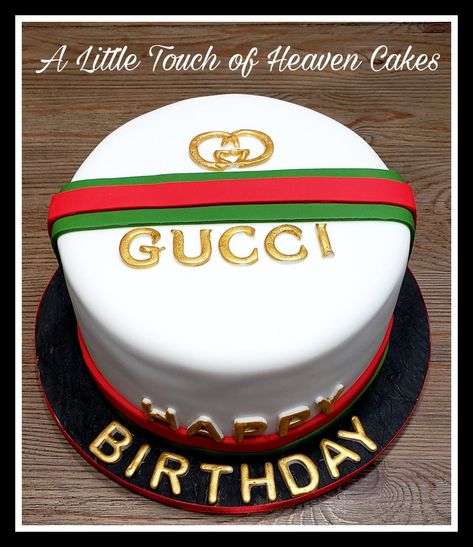 Gucci Birthday Cake For Men, Gucci Birthday Cakes For Women, Gucci Cakes For Women, Gucci Cake For Him, Gucci Birthday Cake, Boys Bday Cakes, Gucci Party, 21st Birthday Boy, Gucci Cake