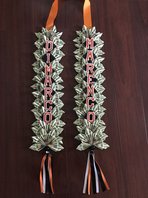 Graduation Money Leis For Boys, Boy Leis For Graduation, Boys Graduation Leis, Diy Money Lei Tutorials, Leis For Graduation Boys, Money Lei For Men, Boy Graduation Lei Ideas, Diy Graduation Leis For Boys, Money Leis For Graduation Diy For Boys