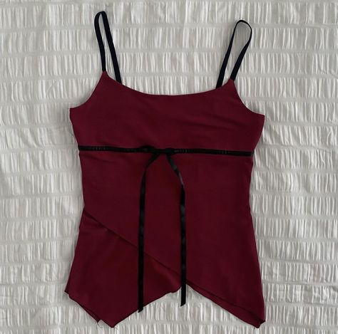 Vintage Halter Top, Y2k Emo, Classic Women, Halter Tops, Dolce E Gabbana, Dream Clothes, Fashion Killa, Cute Tops, Aesthetic Clothes