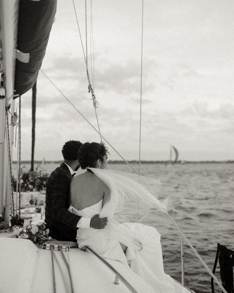 Throwback to some of my favorites from last year’s sailboat adventure Host: @adorncollectiveworkshops Creative Director: @whimsically_wed Sailboat: @bluelife.charters Beauty: @blissfulmuse.co Gown and Veil Store: @whitebridalboutiques Floral Design: Whitney with @adorncollectiveworkshops Gown Designer: @danytabet Models: @davrilt_&@tallcoolmom Wedding Sailboat Pictures, Sailboat Engagement Photos, Wedding Sailboat, Catamaran Wedding, Sailboat Wedding, Yacht Wedding, Gown Designer, Boat Wedding, Wedding 2025