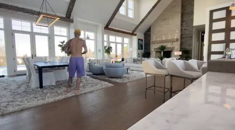 Hailey Bieber Home, Justin Bieber House, Justin And Hailey Bieber, Justin And Hailey, Beverly Hills Mansion, Open House Plans, Cosy Bedroom, House Inside, Dream House Interior