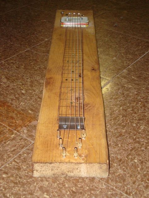 How to Build a Primitive Lap Steel Guitar – howandsometimeswhy Build Your Own Guitar, Diy Guitar Pedal, Pedal Steel Guitar, Homemade Musical Instruments, Lap Steel Guitar, Mountain Dulcimer, Diy Guitar, Slide Guitar, Guitar Ideas