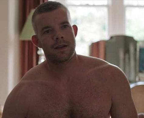 Russel Tovey, Russell Tovey, Scruffy Men, Full Beard, Handsome Actors, Hair And Beard Styles, Beard Styles, Mens Fitness, Log In