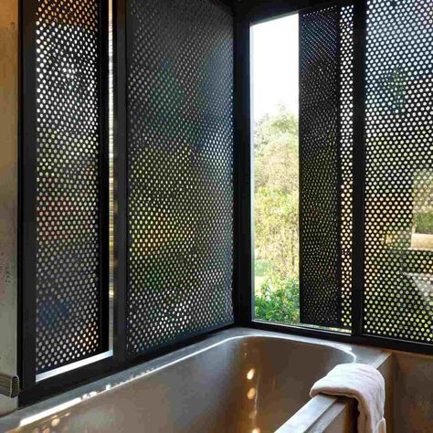 Cover Bathroom Window, Window Covering Bathroom, Frosted Bathroom Window Ideas, Windows Privacy Ideas, Privacy Bathroom Window Ideas, Bathroom Privacy Window Ideas, Shower Window Covering, Privacy Window Ideas, Bathroom Window Ideas Privacy