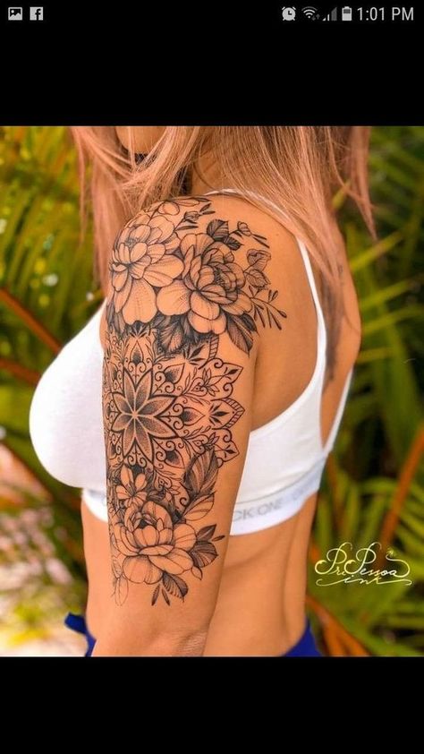 Feminine Shoulder Tattoos, Shoulder Sleeve Tattoos, Girl Shoulder Tattoos, Feminine Tattoo Sleeves, Girl Arm Tattoos, Tattoos For Women Half Sleeve, Shoulder Arm Tattoos, Flower Tattoo Shoulder, Floral Tattoo Sleeve