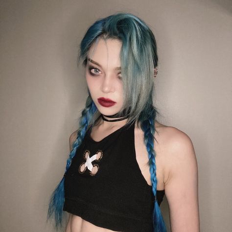 Alexa Icon, Jinx From Arcane, Alexa • Zb Label, Jinx League Of Legends, Gothic Beauty, My Crush, Pop Star, Pop Music, Pretty People