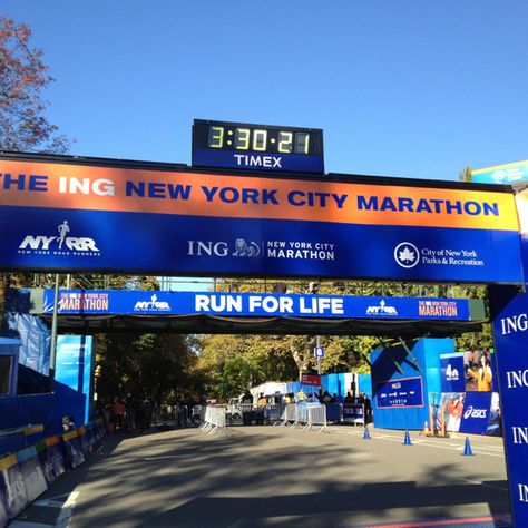 New York City Marathon! Nyc Marathon Finish Line, Nyc Half Marathon, New York Marathon Aesthetic, Nyc Marathon Aesthetic, Marathon Vision Board, New York City Marathon, New York Half Marathon, Paris Marathon, Marathon Pictures