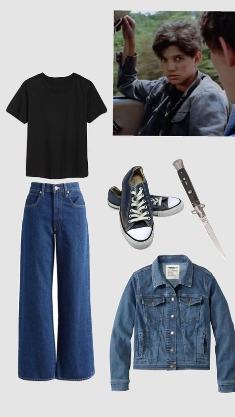 Johnny Cade outfit #theoutsiders #theoutsidersbook #johnnycade #theoutsiders1983 The Outsiders Costume Ideas, Greaser Outfit The Outsiders, Outsiders Halloween Costume, Johnny Cade Aesthetic Wallpaper, Outsiders Outfits Greaser Girl, Johnny Cade Outfit, The Outsiders Clothes, The Outsiders Outfit Ideas, The Outsiders Costume