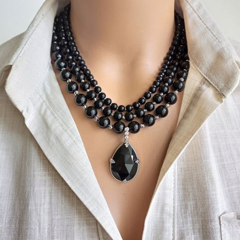 Onyx Necklace, Handmade Black Beaded Women's Jewelry, Boho Style Special Statement Delicate Pendant Necklace, Mother's Day Gift by GMentorJewelry on Etsy Delicate Pendant, Jewelry Elegant, Boho Chic Jewelry, Onyx Necklace, Black Onyx Stone, Black Accessories, Onyx Bead, Chic Look, Jewelry Boho