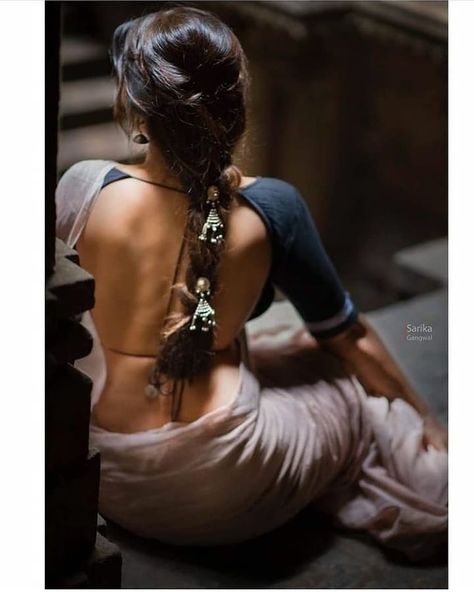 Backless Blouse Designs, Fashionable Saree Blouse Designs, Saree Poses, Indian Photoshoot, Saree Photoshoot, Saree Blouse Designs Latest, Saree Models, Unique Blouse, Indian Aesthetic