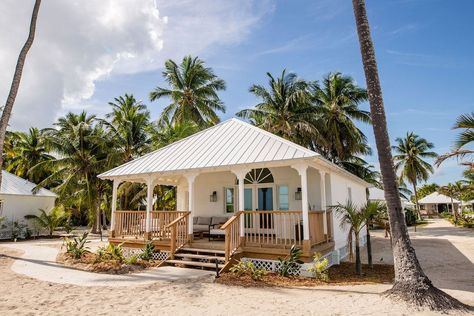 A beachfront spa just for one on Bahamas’ least inhabited island Bahamas Villas, Sarah Baeumler, Beach Fire, Florida Christmas, Bahamas Island, Beach Cabana, The Bahamas, Private Dining, Hotel Suites