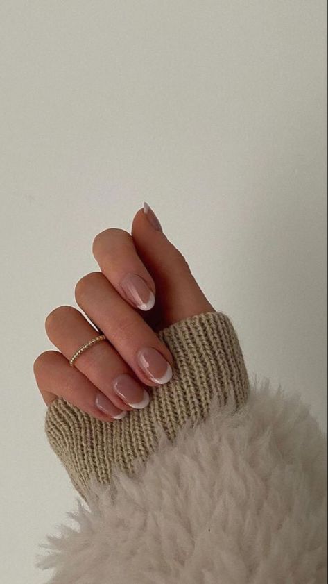 Pedicure Ig Story, Nail Ig Story, Insta Nails Story Ideas, Nail Ig Story Ideas, Nails Story Instagram Ideas, Nails Ig Story, Poly Gel Tutorial, Bridal Pedicure, Elegant Bridal Nails