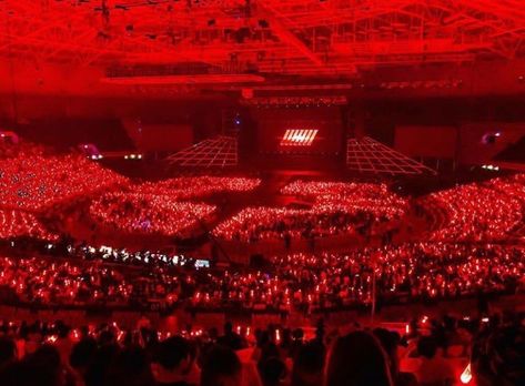 Ikon Lightstick, Dream Visual, Music Studio Home, Love Scenario, Kpop Lightsticks, 2023 Board, Red Ocean, Waka Waka, Dark Red Wallpaper