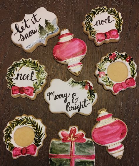 Watercolor Painted Christmas Cookies, Christmas Cookie Watercolor, Watercolor Cookies Painting, Hand Painted Christmas Cookies, Painted Cookies Watercolor, Painted Christmas Cookies, Watercolour Cookies, Artistic Baking, Watercolor Sugar Cookies