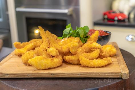 Fish Goujons, James Martin Recipes, Recipes Fish, Chilli Jam, Meal Inspiration, Battered Fish, Party Snack Food, Chilli Recipes, Tv Food