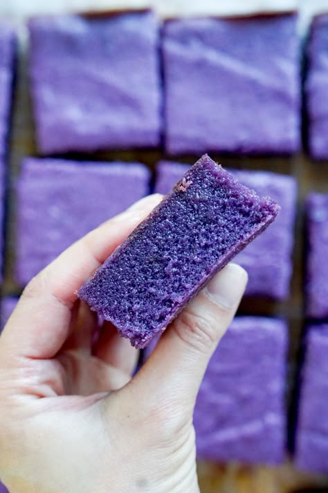 The Best Ube Butter Mochi - Mochi Mommy Mochi Bars, Asian Bread Dessert, Ube Mochi Cake, Asian Baking Recipes, Mochiko Recipes, Baked Mochi, Butter Mochi Recipe, Ube Mochi, Easy Ube Recipes