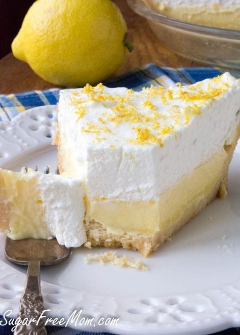 Sugar-Free Low Carb Lemon Cream Pie- sugarfreemom.com @Horizonorganic Burger Vegetarian, Lemon Cream Pie, Sugar Free Pie, Lemon Cream Pies, Sugar Free Baking, Lemon Dessert, Sugar Free Sweets, Low Carb Meal, Crust Punk