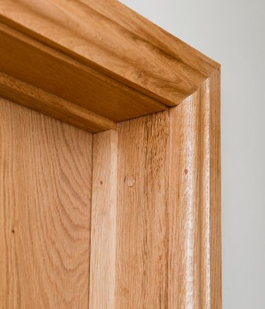 Door Frame Design Moldings, Door Frames Ideas Moldings, Main Door Frame Design, Oak Architrave, Architrave Door Frames, Modern Home Entrance, Wooden Door Frame, Architrave Door, Panel Door Design