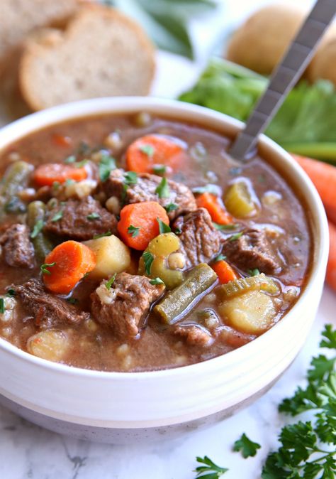 Beef and Barley Vegetable Soup is a hearty soup full of tender beef, whole grain barley, and loaded with fresh veggies in a flavorful broth. The perfect meal to make on a cool, crisp fall day. Barley Vegetable Soup, Beef And Barley Soup, Beef Vegetable Soup, Beef And Barley, Snacks Under 100 Calories, Beef Barley Soup, Healthy Sweet Snacks, Healthy Breakfast Ideas, Hearty Soup