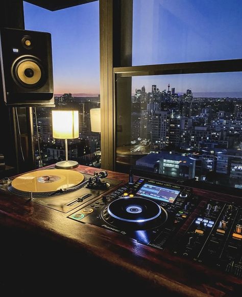 Deep House Music Aesthetic, Defected Records, Rave Dance, Hiphop Party, Deep House Music, Music Studio Room, Dj Setup, Edm Music, Dj Gear